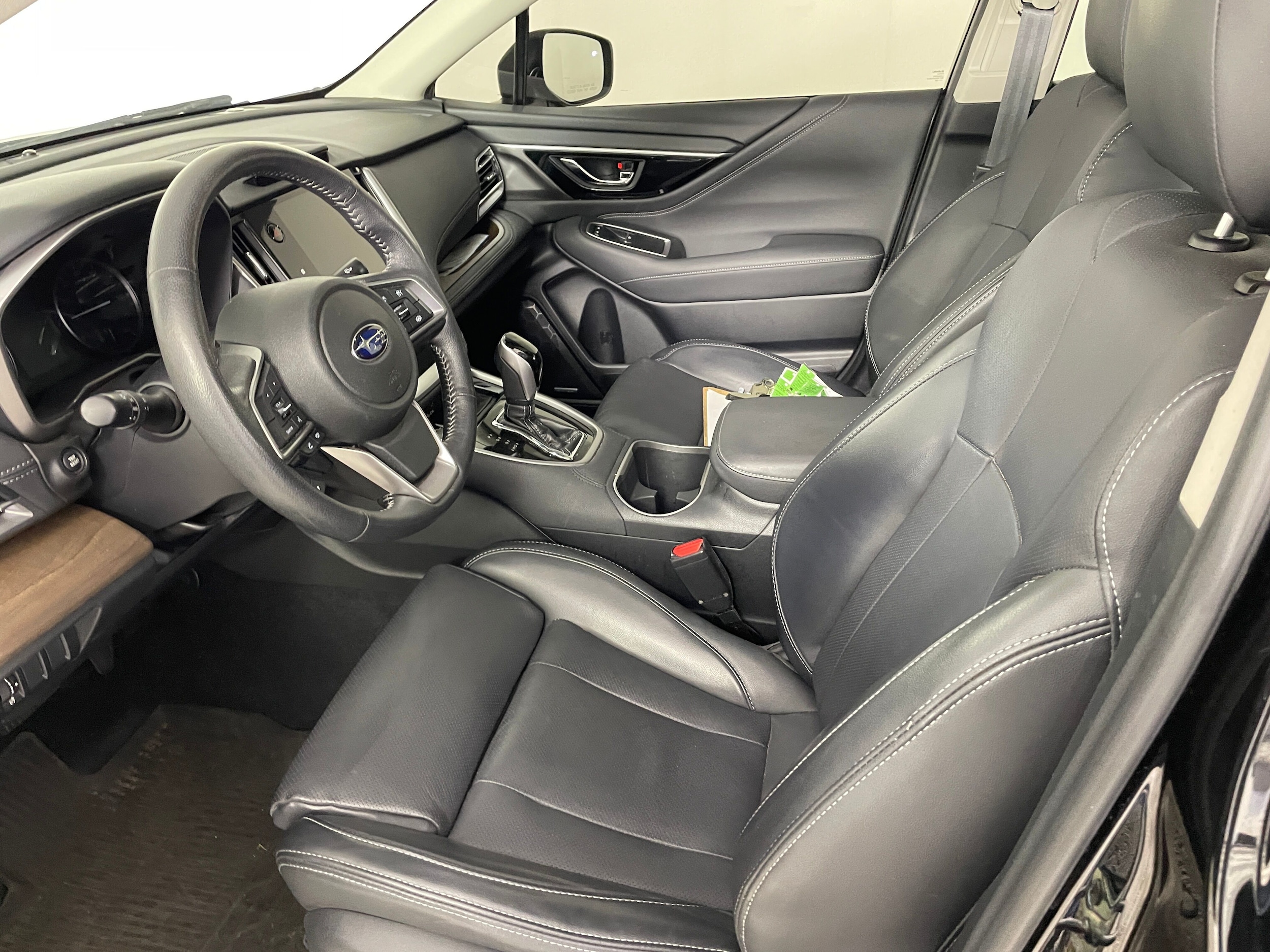 2020 Subaru Legacy Limited XT photo 2