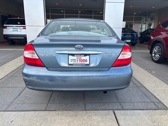 2002 Toyota Camry LE photo 5