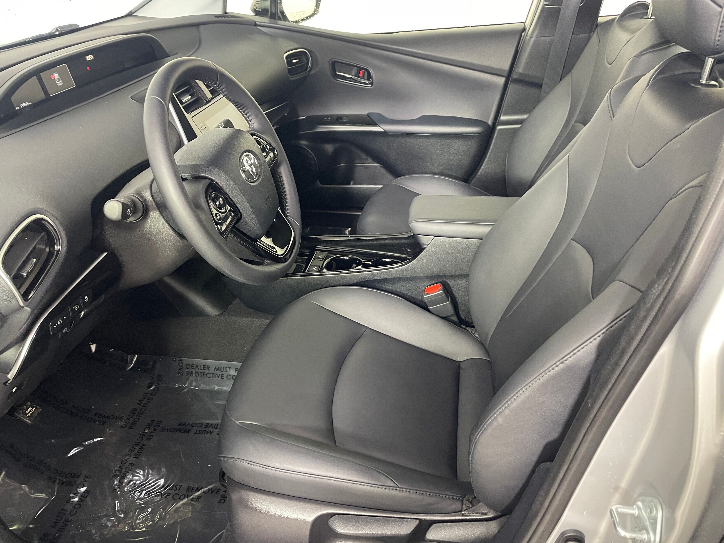 2022 Toyota Prius photo 2