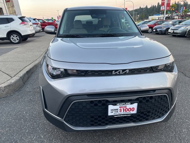 2023 Kia Soul LX photo 2
