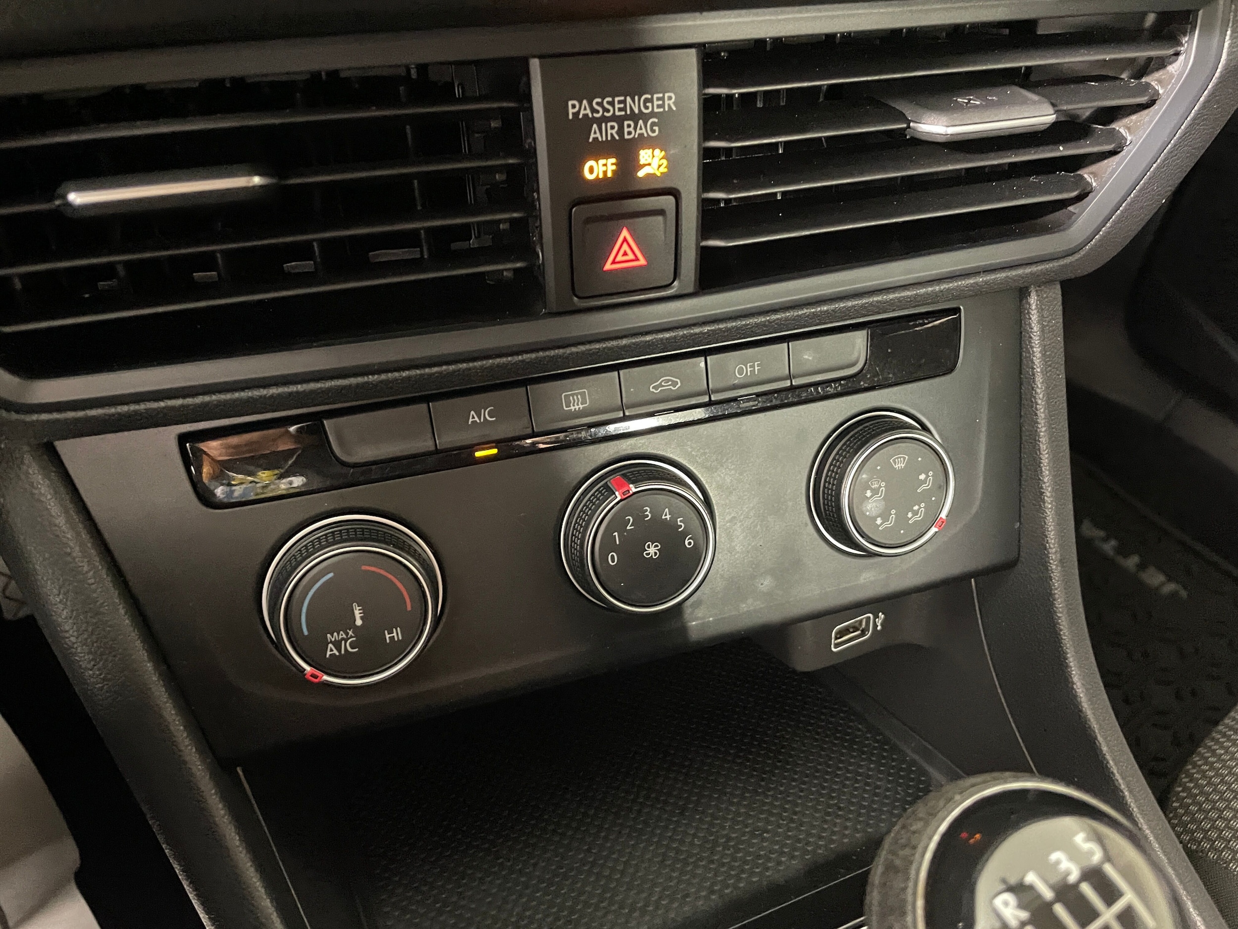 2019 Volkswagen Jetta 1.4T S photo 3