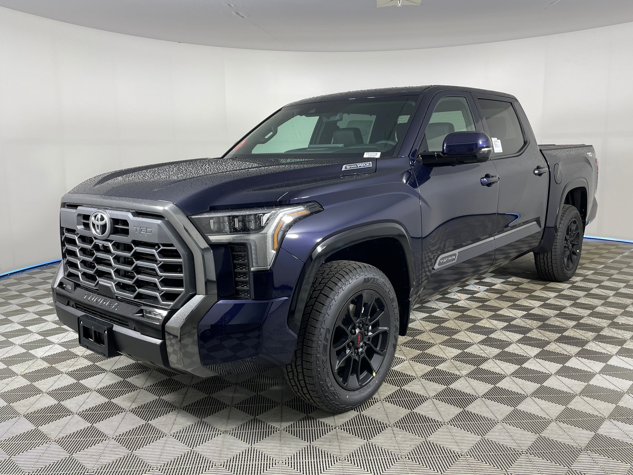 2026 Toyota Tundra Platinum's photo