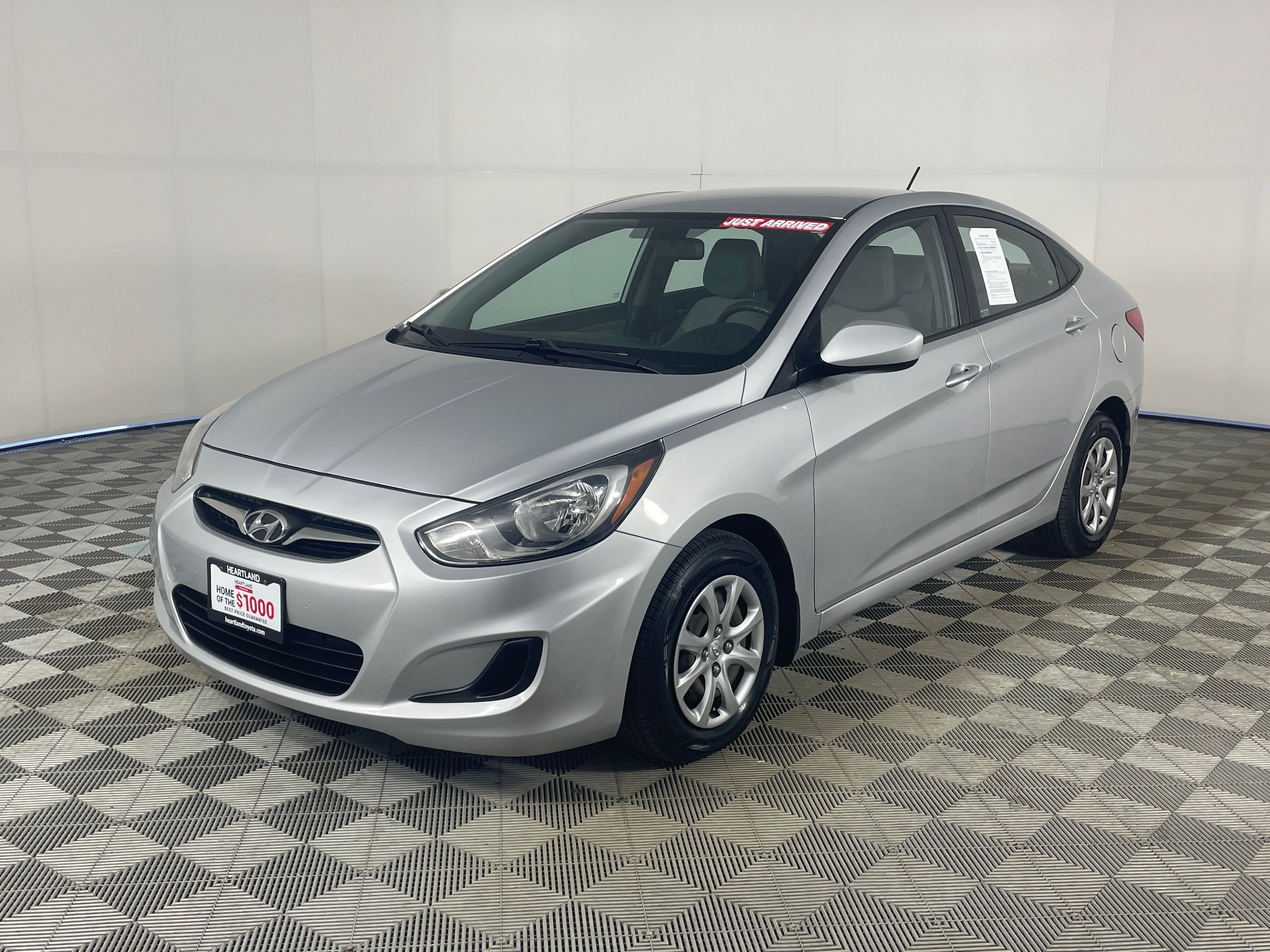 2013 Hyundai Accent GLS 4-Door 6-Speed Automatic's photo