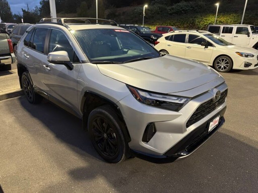 Used 2025 Toyota RAV4 Hybrid SE SUV