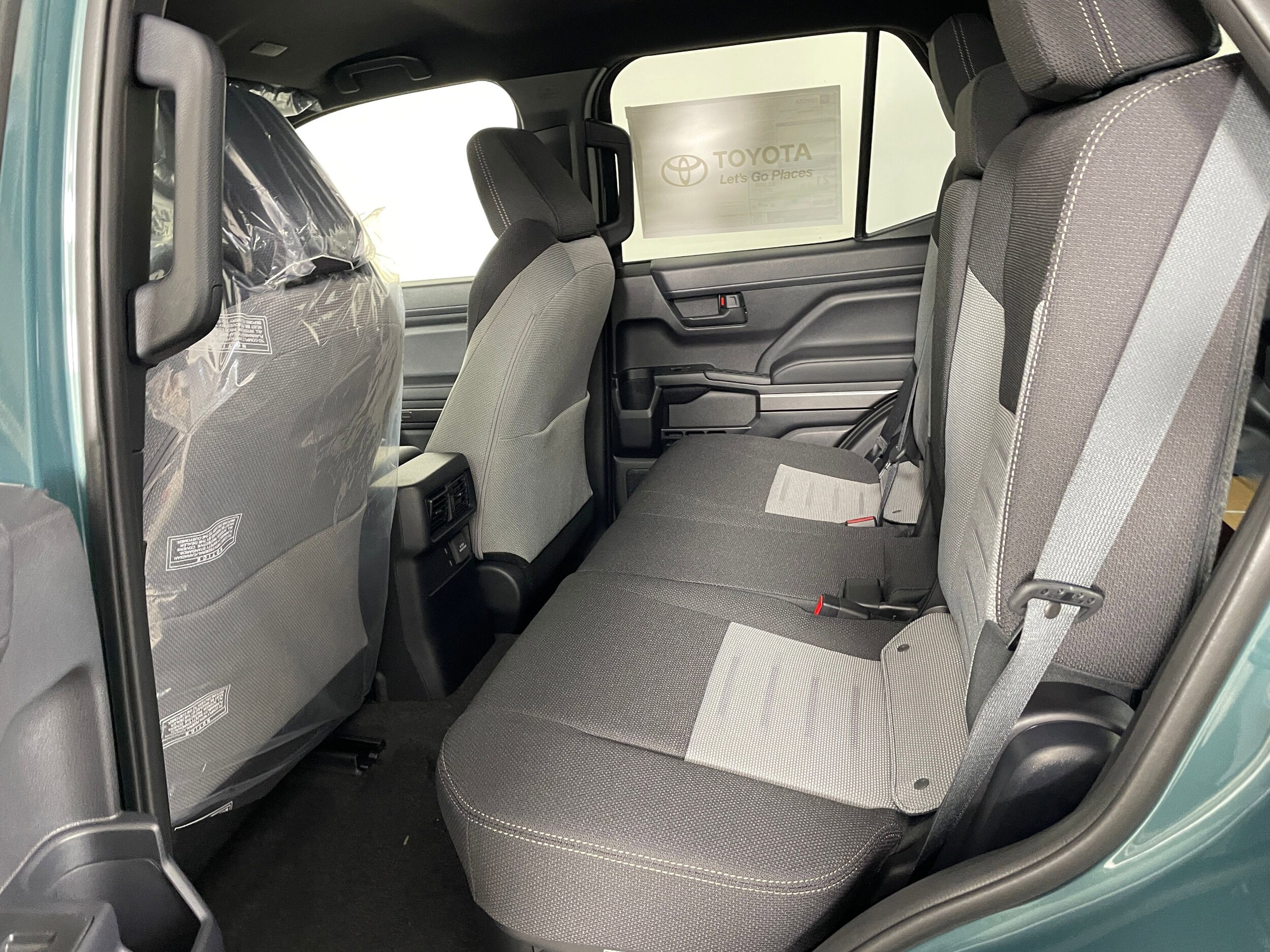 2025 Toyota 4Runner TRD Off-Road photo 4