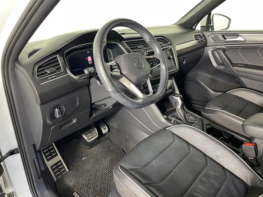 Used 2024 Volkswagen Tiguan 2.0T SEL R-Line SUV