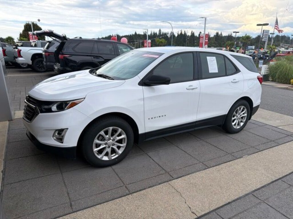 Used 2018 Chevrolet Equinox LS SUV