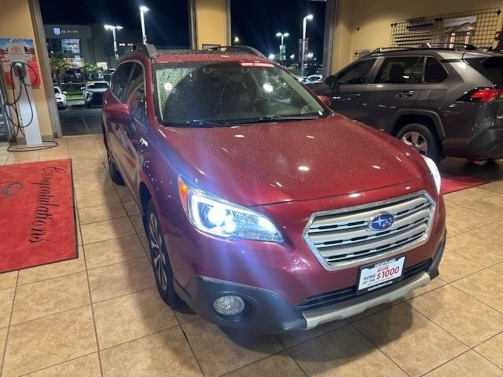 Used 2015 Subaru Outback 2.5i Limited w/Moonroof/KeylessAccess/Nav/EyeSight SUV