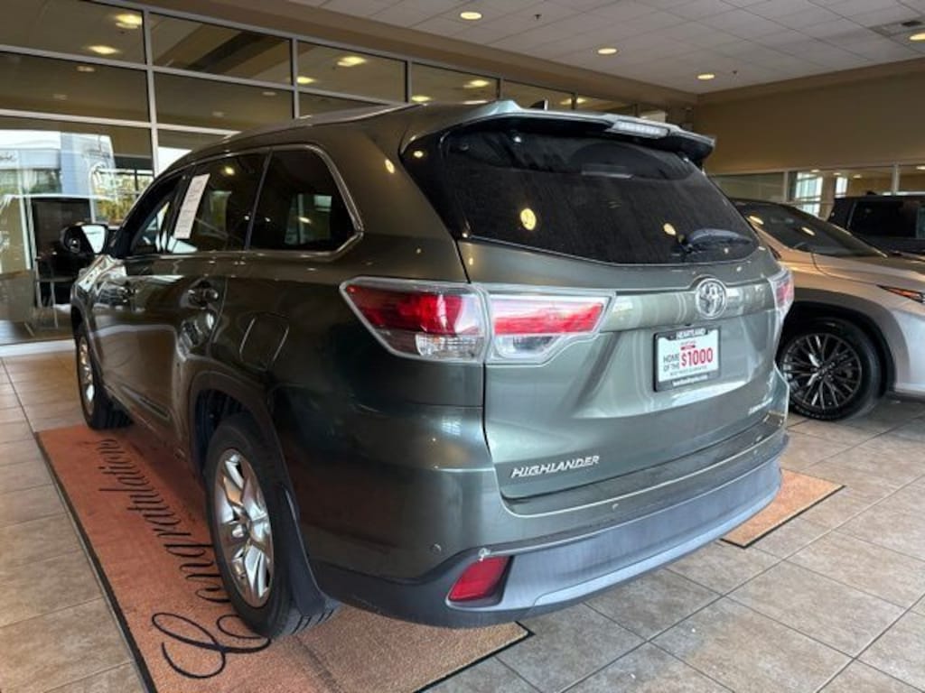 Used 2014 Toyota Highlander Limited Platinum V6 SUV