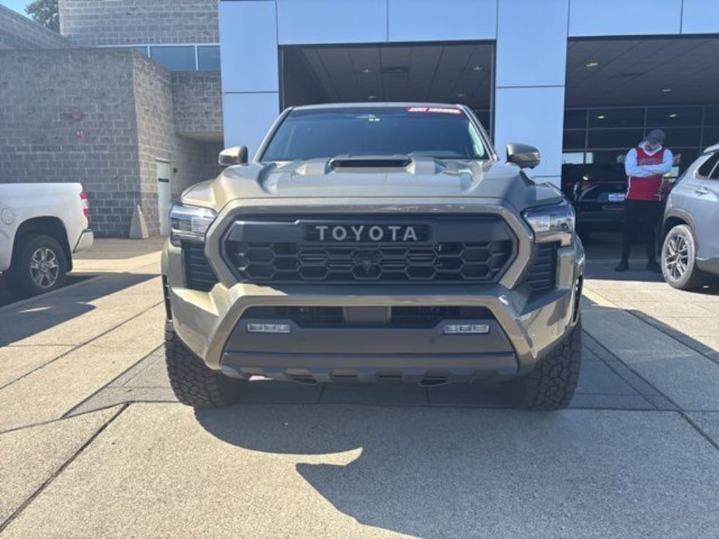Used 2024 Toyota Tacoma Truck Double Cab