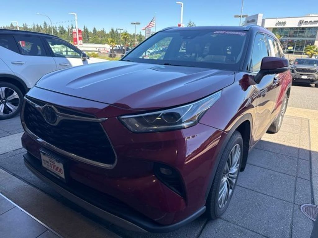 Used 2020 Toyota Highlander Hybrid Platinum SUV