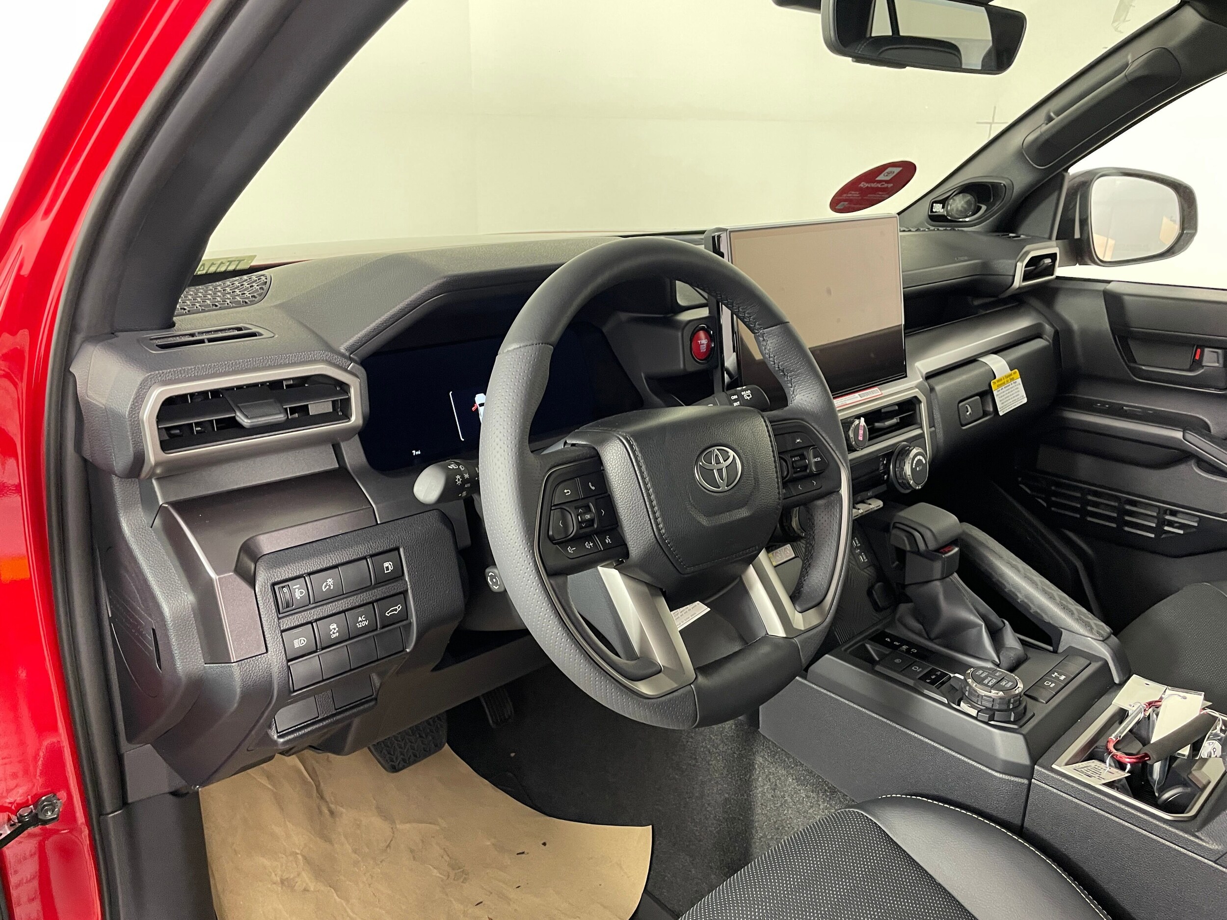 2025 Toyota 4Runner TRD Off-Road Premium photo 2