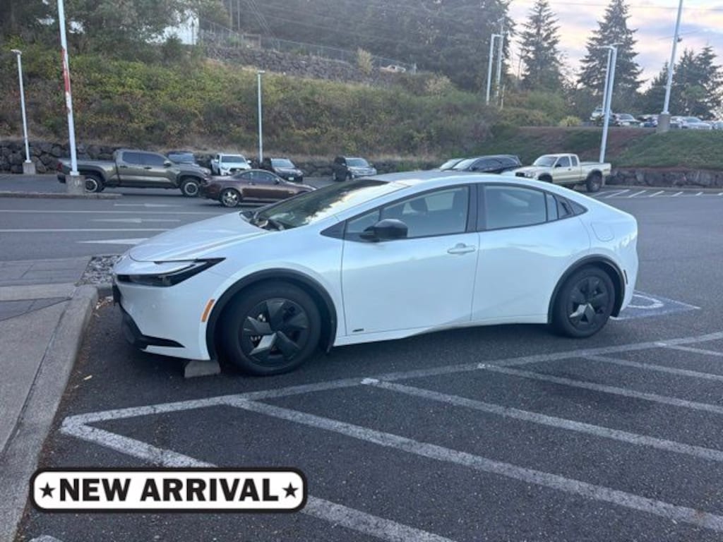 Used 2024 Toyota Prius Hatchback