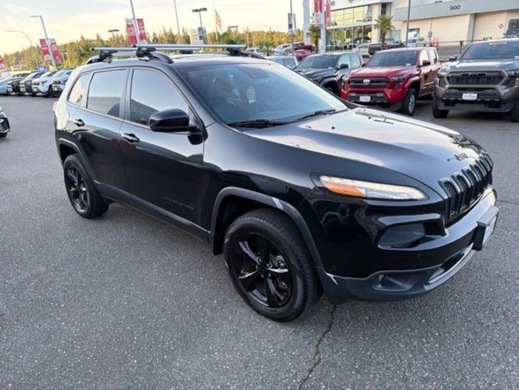 Used 2016 Jeep Cherokee Limited 4x4 SUV