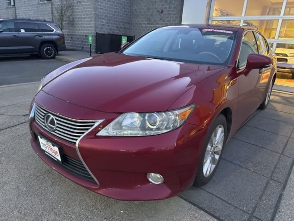 Used 2013 Lexus ES 300h Sedan