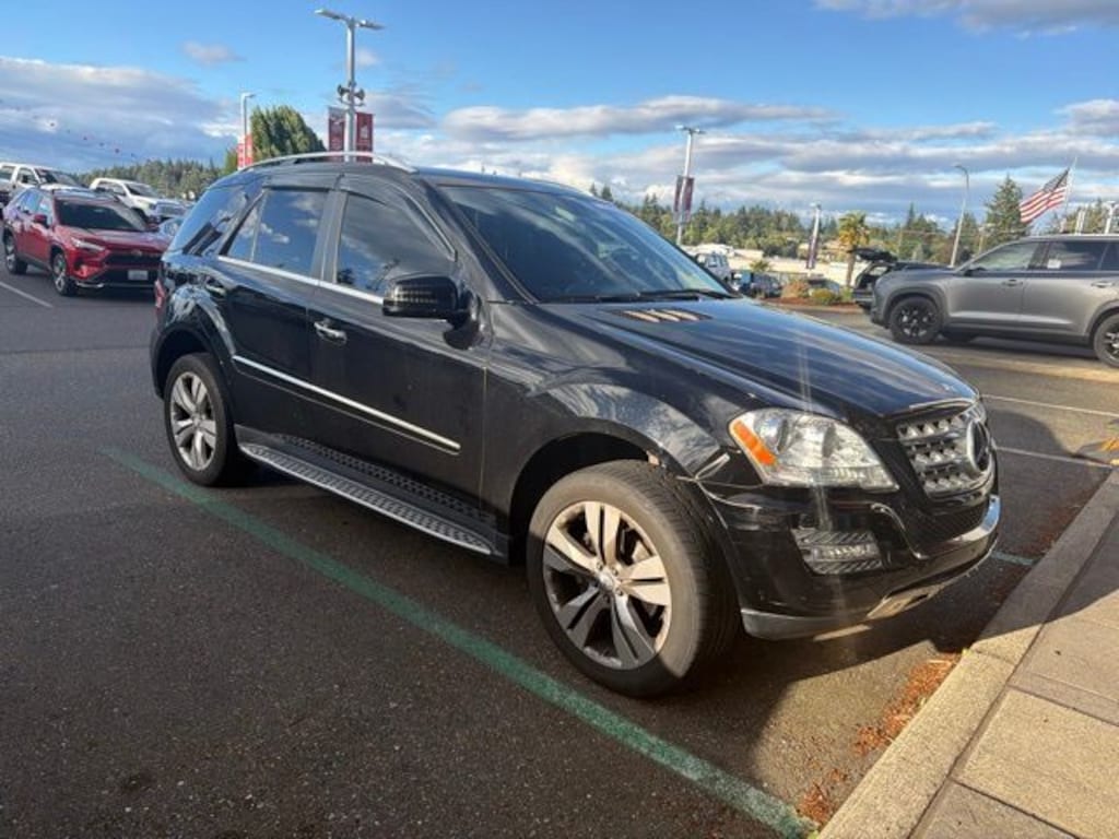 Used 2011 Mercedes-Benz M-Class ML 350 4MATIC SUV