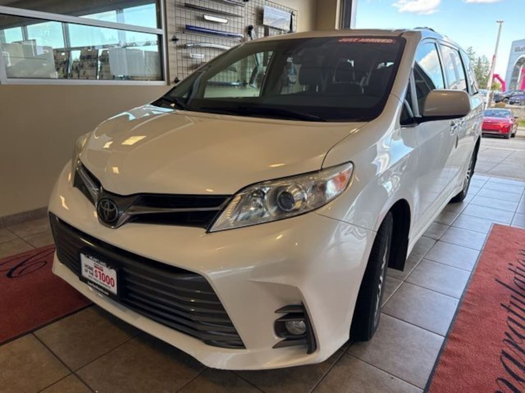 Used 2020 Toyota Sienna XLE 8 Passenger Van