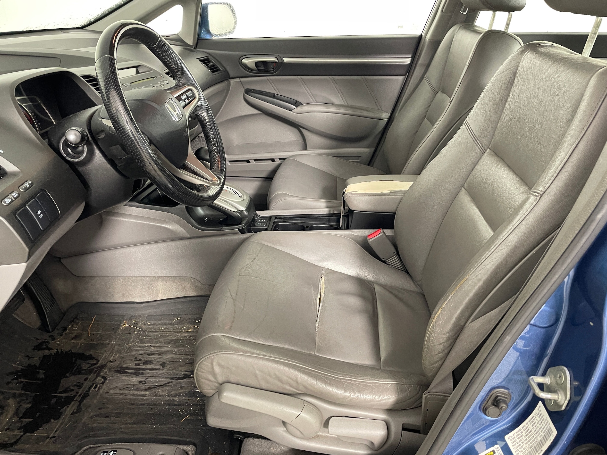 Used 2010 Honda Civic EX-L with VIN 19XFA1F99AE013471 for sale in Bremerton, WA