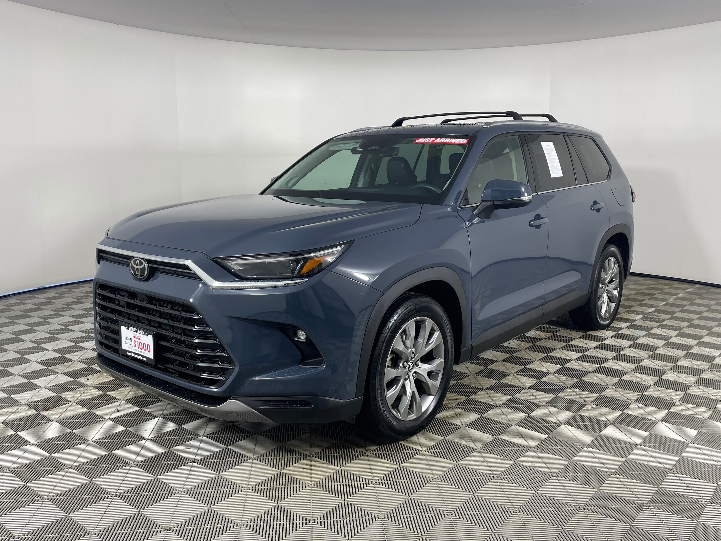 2024 Toyota Grand Highlander Limited's photo