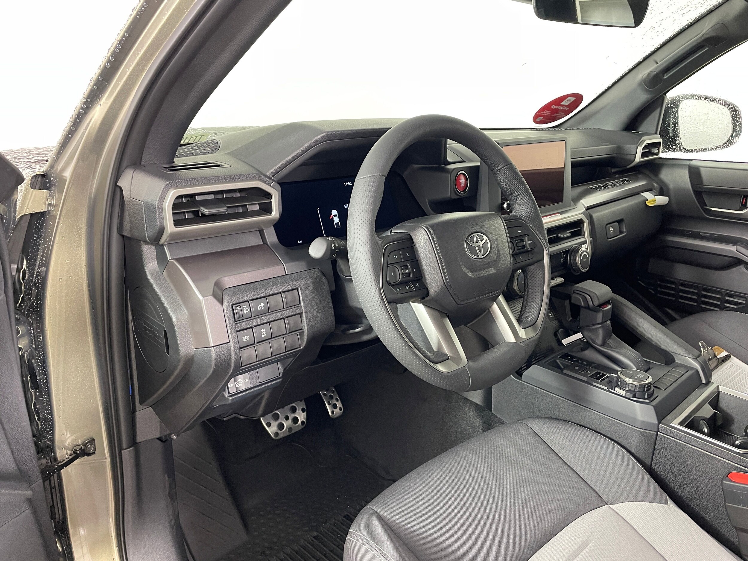 2025 Toyota Tacoma TRD Sport 4x4 Long Bed photo 2