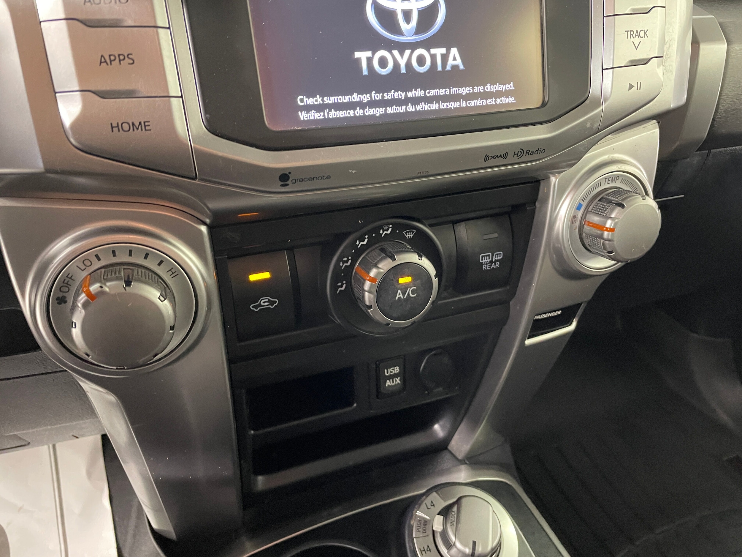 2016 Toyota 4Runner SR5 photo 5