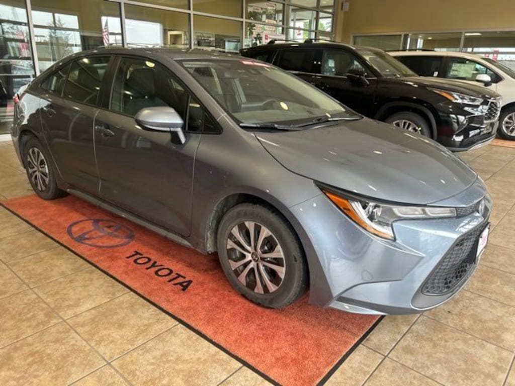 Used 2022 Toyota Corolla Hybrid LE Sedan