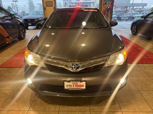 2013 Toyota Camry Hybrid XLE photo 2