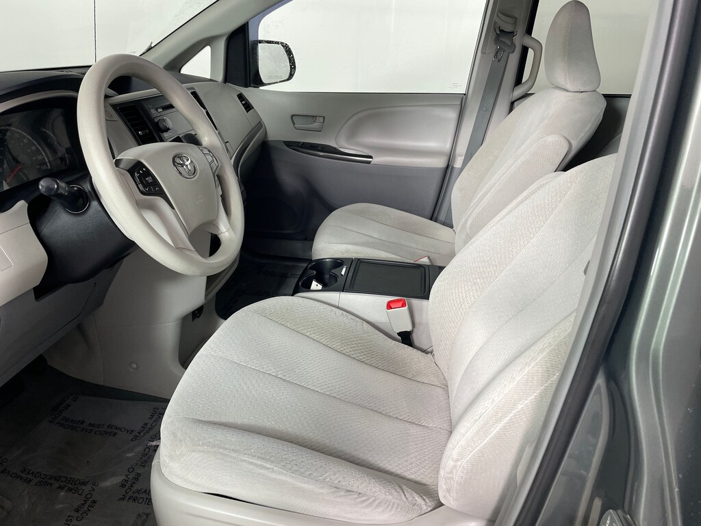 Used 2014 Toyota Sienna LE Van