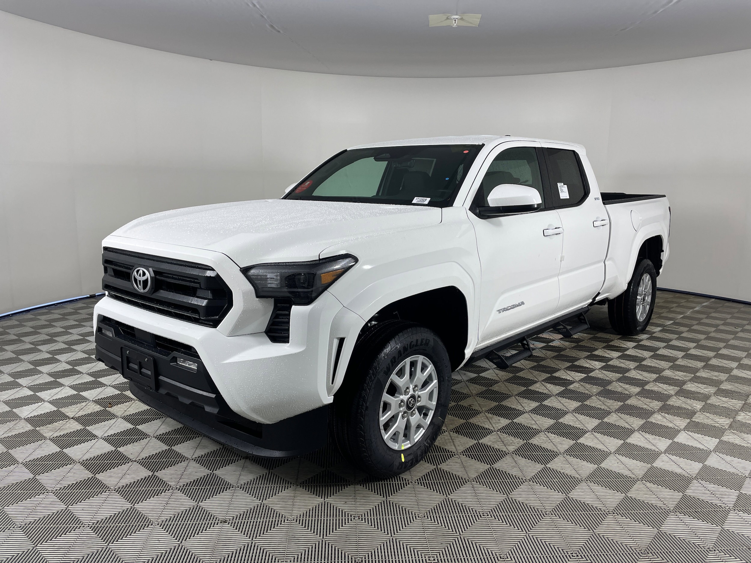 2026 Toyota Tacoma SR5's photo