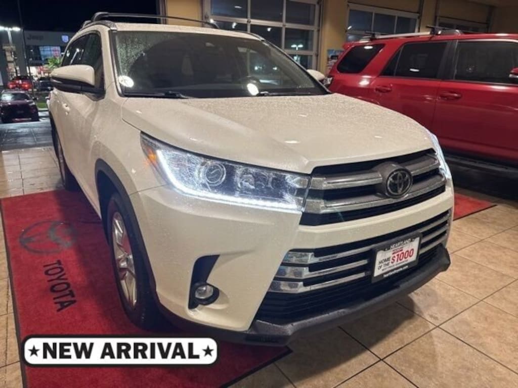 Used 2019 Toyota Highlander Limited V6 SUV