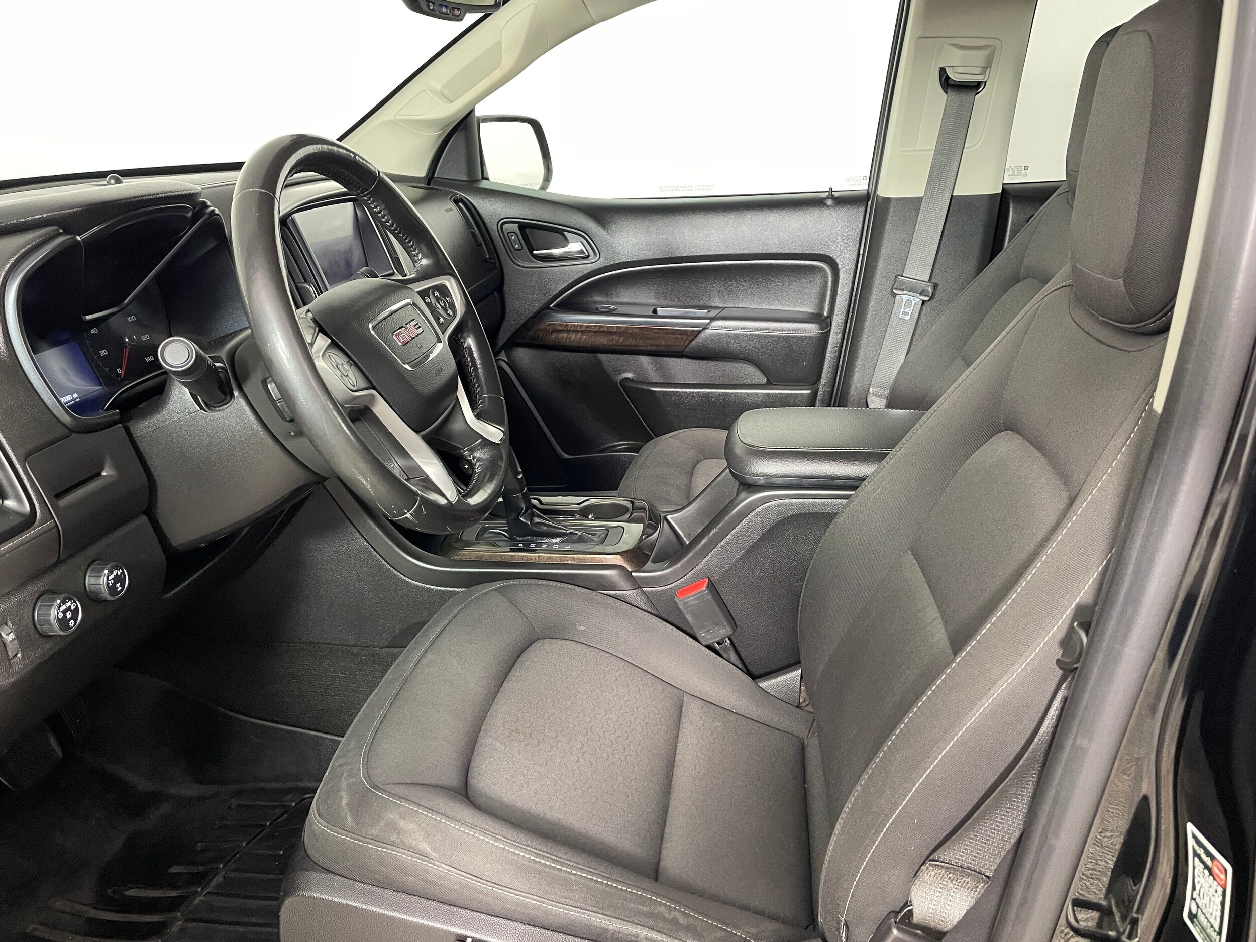 2017 Gmc Canyon SLE photo 2