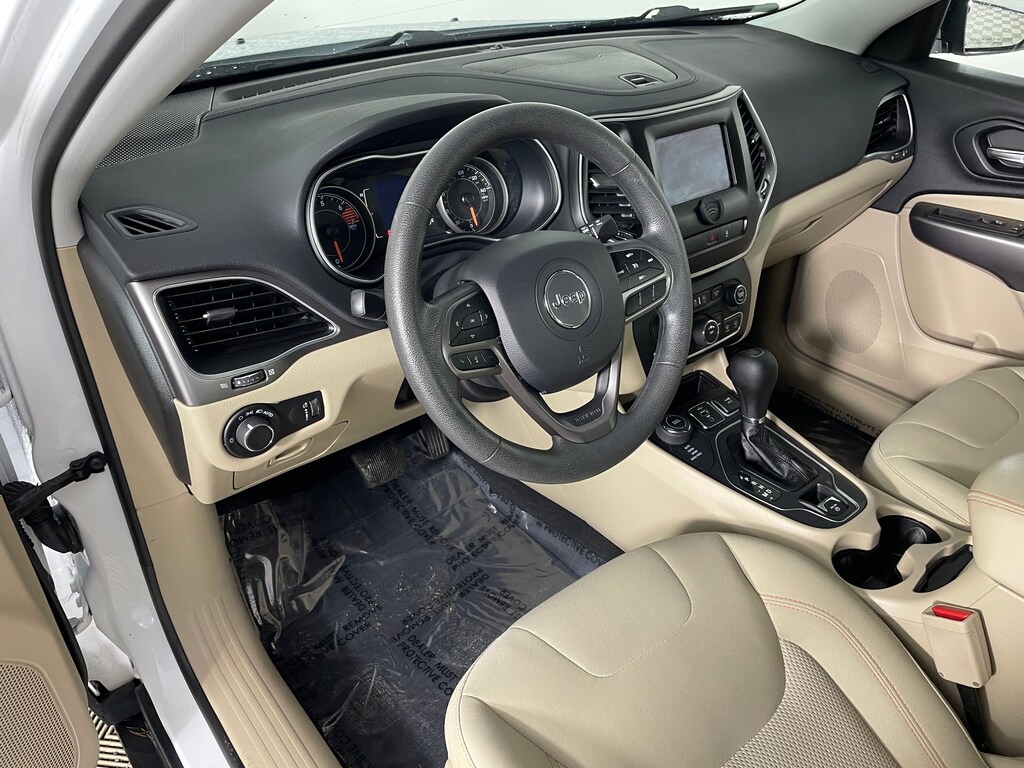 Used 2021 Jeep Cherokee Latitude SUV