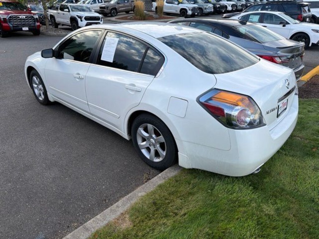 Used 2008 Nissan Altima 2.5 Sedan
