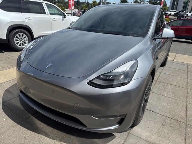 2024 Tesla Model Y Long Range photo 3