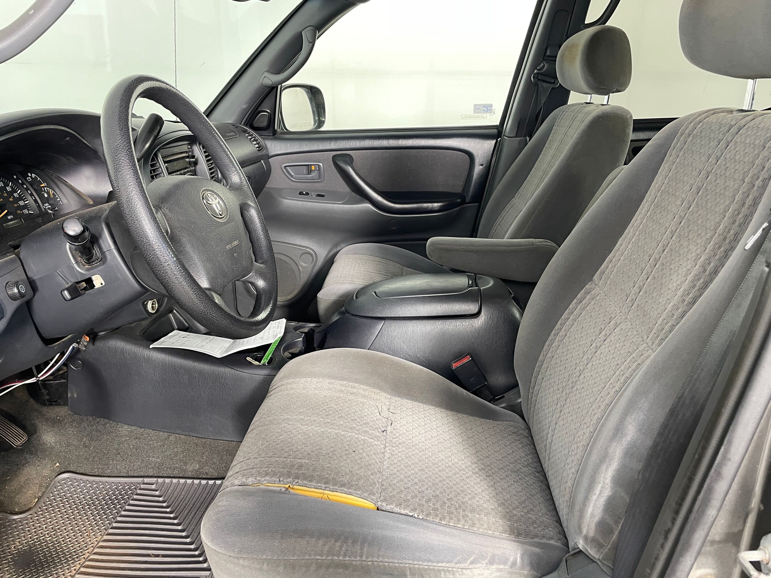 2004 Toyota Tundra SR5 photo 2