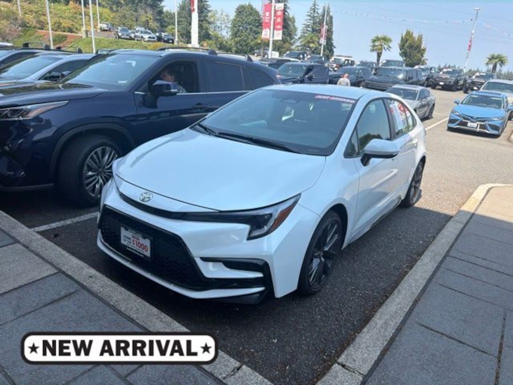 Used 2026 Toyota Corolla SE Sedan