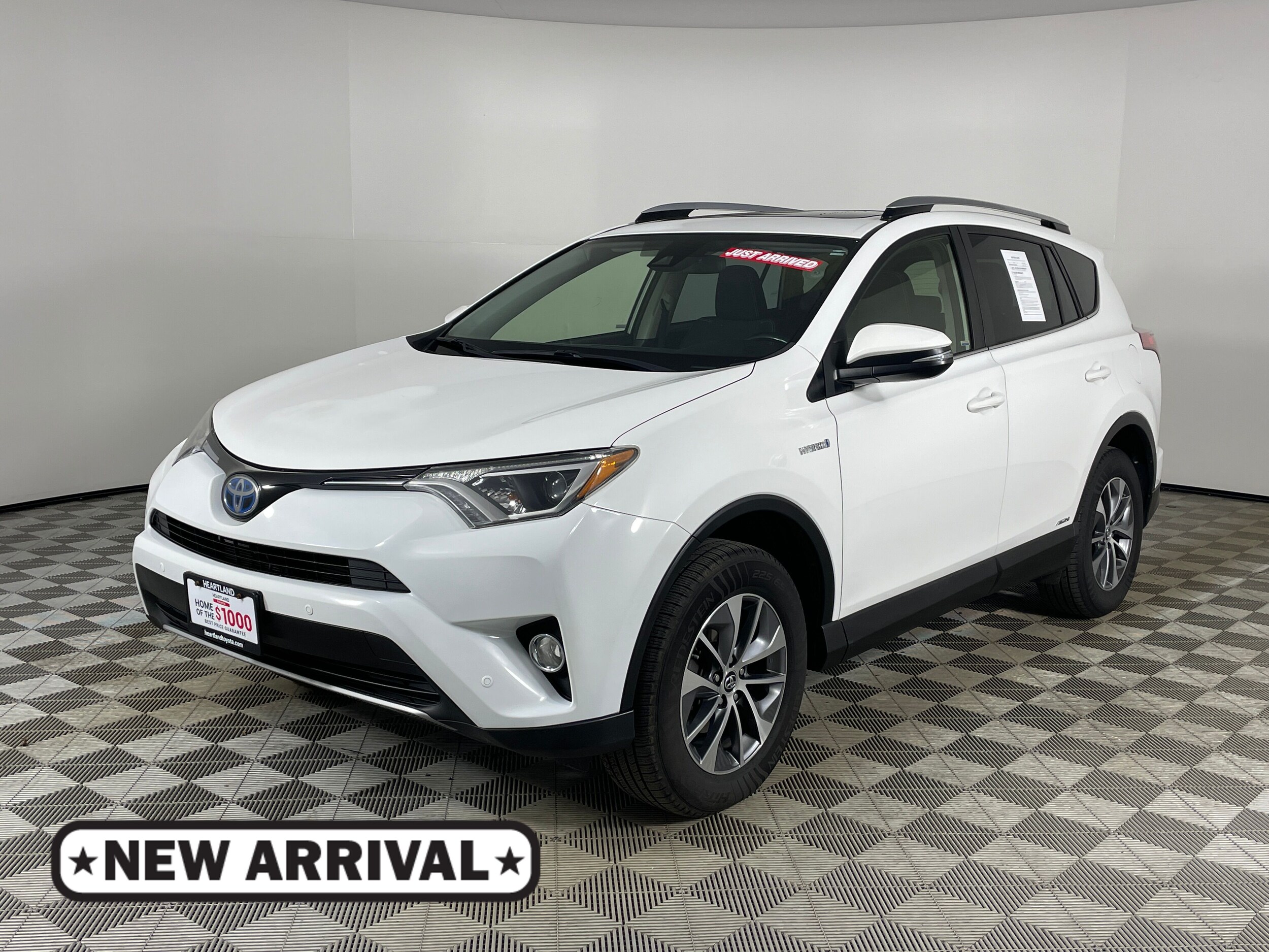 2017 Toyota RAV4 Hybrid SUV 