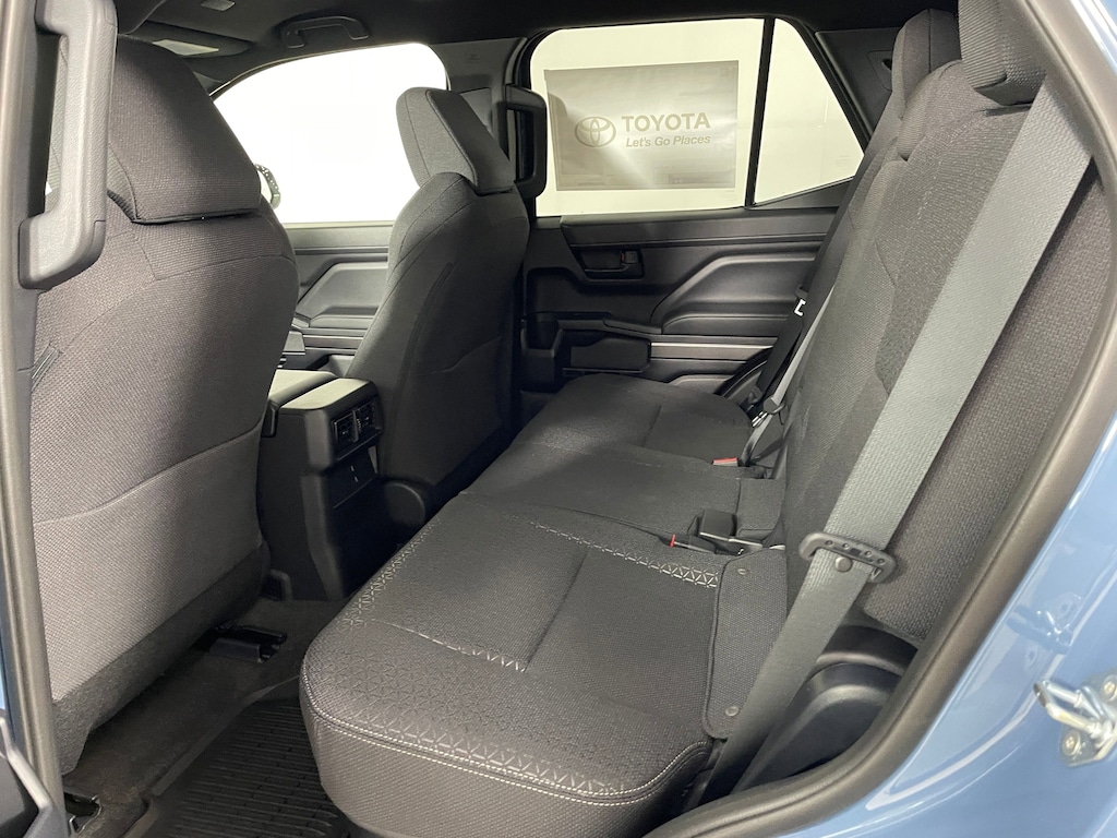 New 2025 Toyota 4Runner SR5 4WD SR5