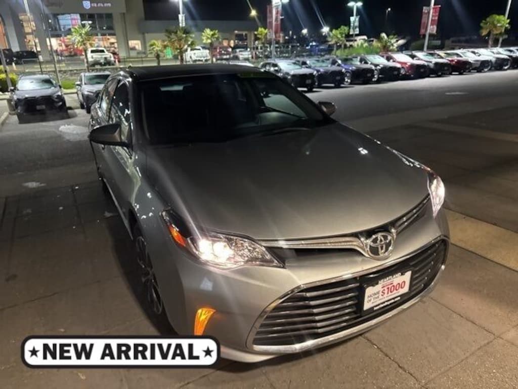 Used 2016 Toyota Avalon XLE Premium Sedan