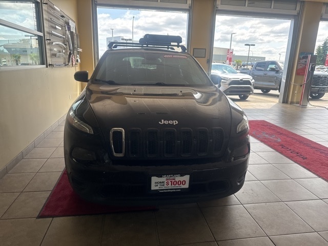 Used 2017 Jeep Cherokee Sport with VIN 1C4PJMAS9HW587567 for sale in Bremerton, WA