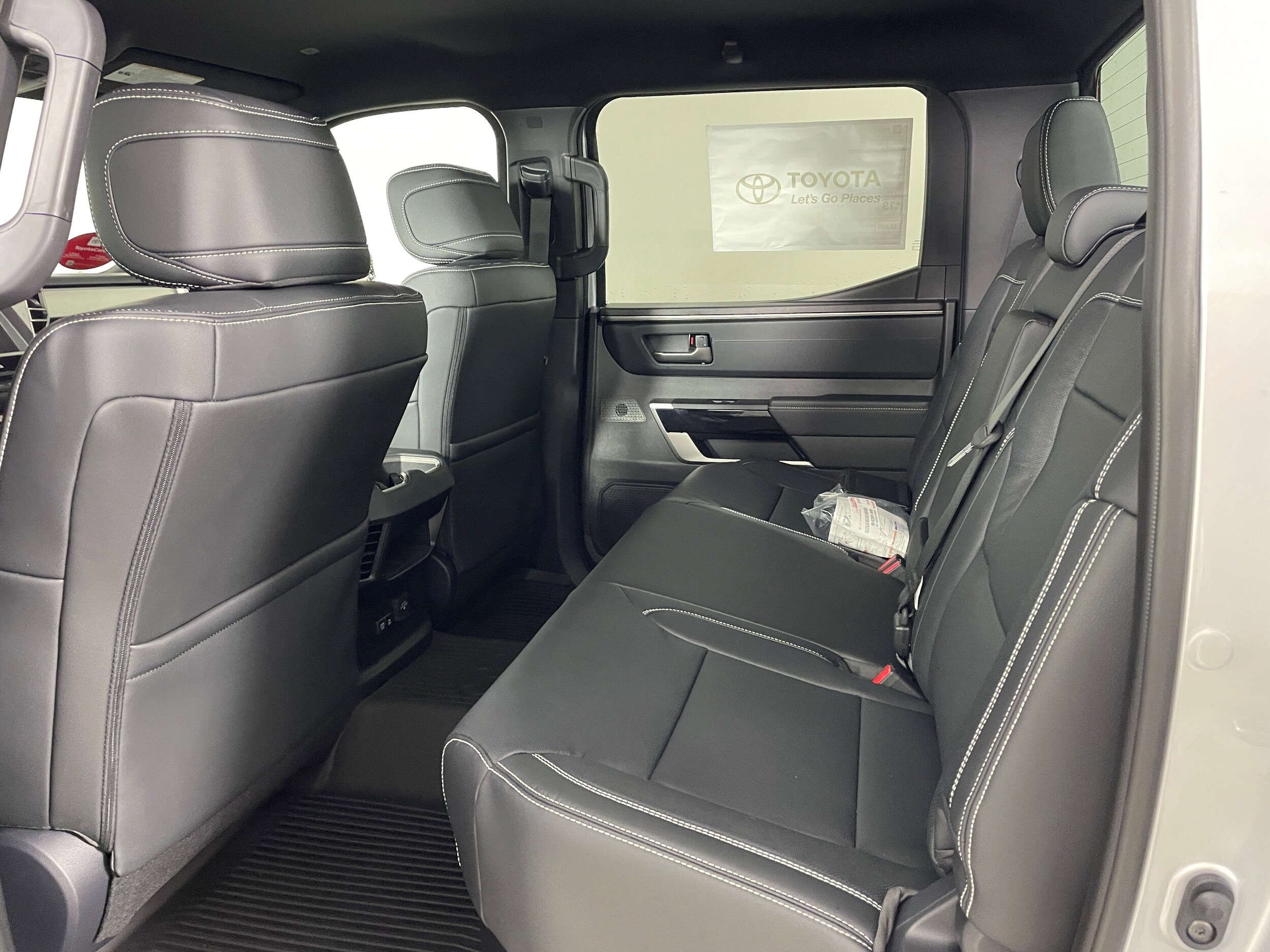 2026 Toyota Tundra Limited CrewMax photo 4