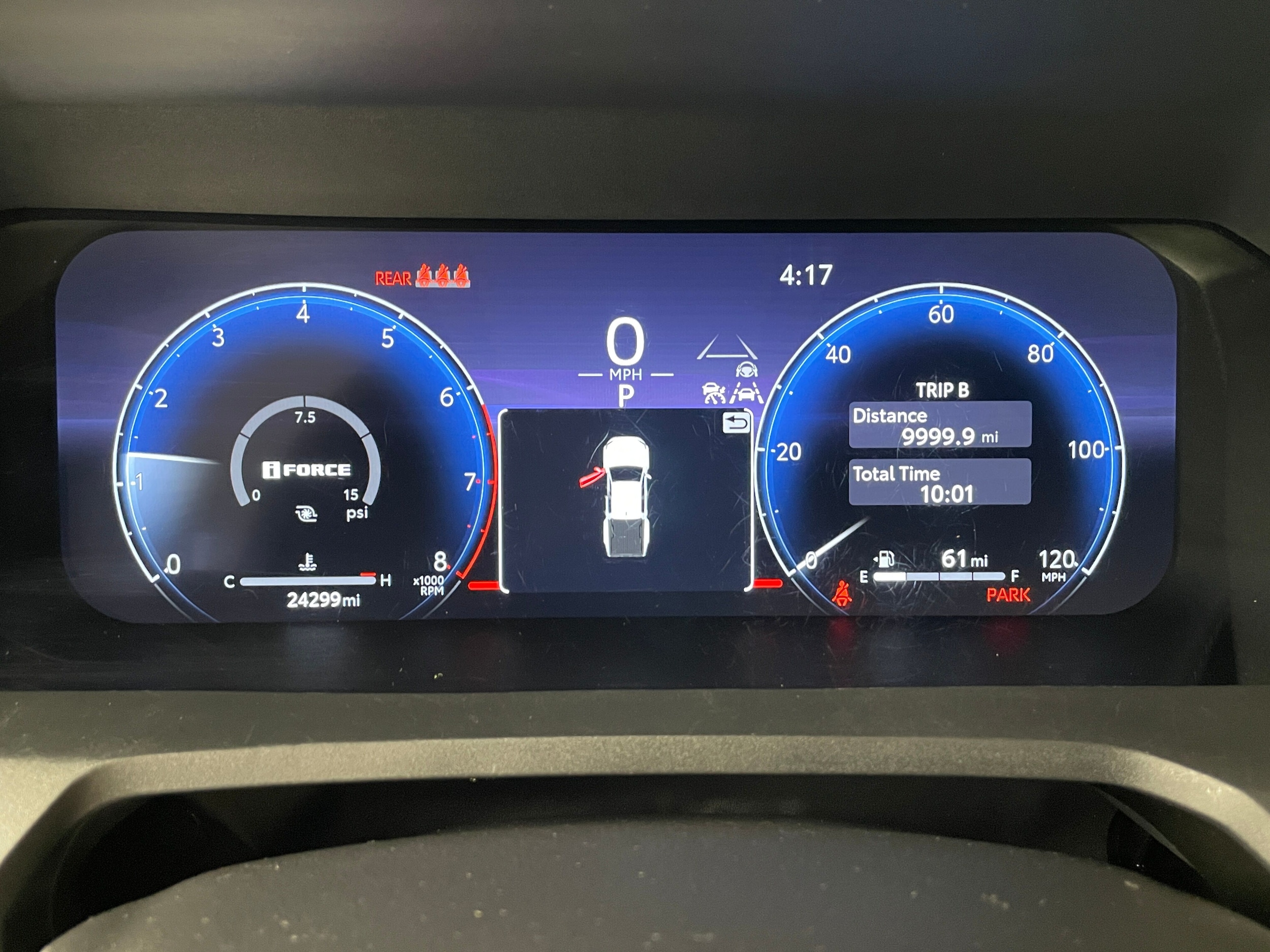 2024 Toyota Tacoma photo 4