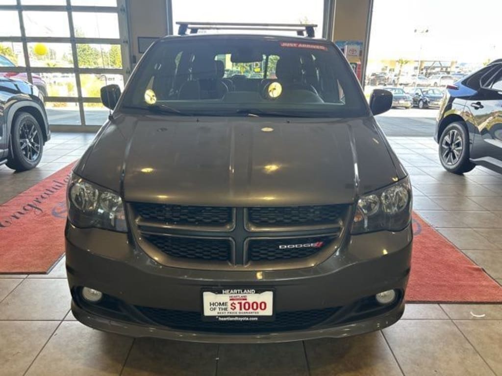 Used 2019 Dodge Grand Caravan GT Van Passenger Van