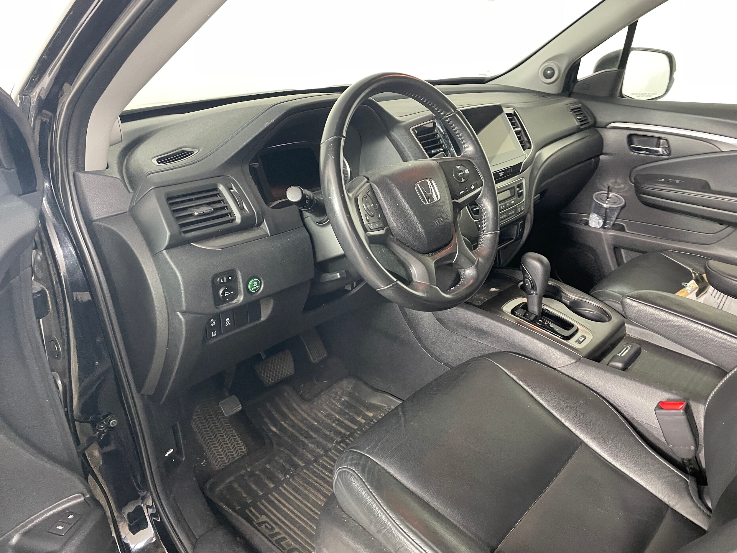 2020 Honda Pilot EX-L AWD photo 3