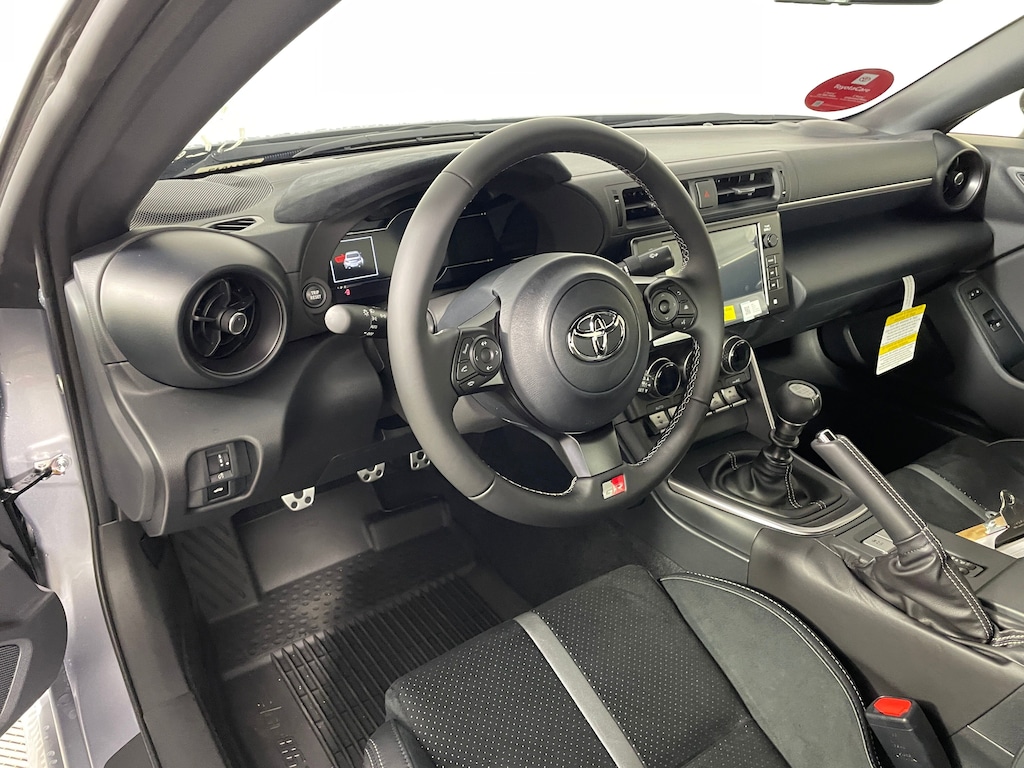 New 2025 Toyota GR86 Premium MT 2+2 COUPE 6 SPD M/T