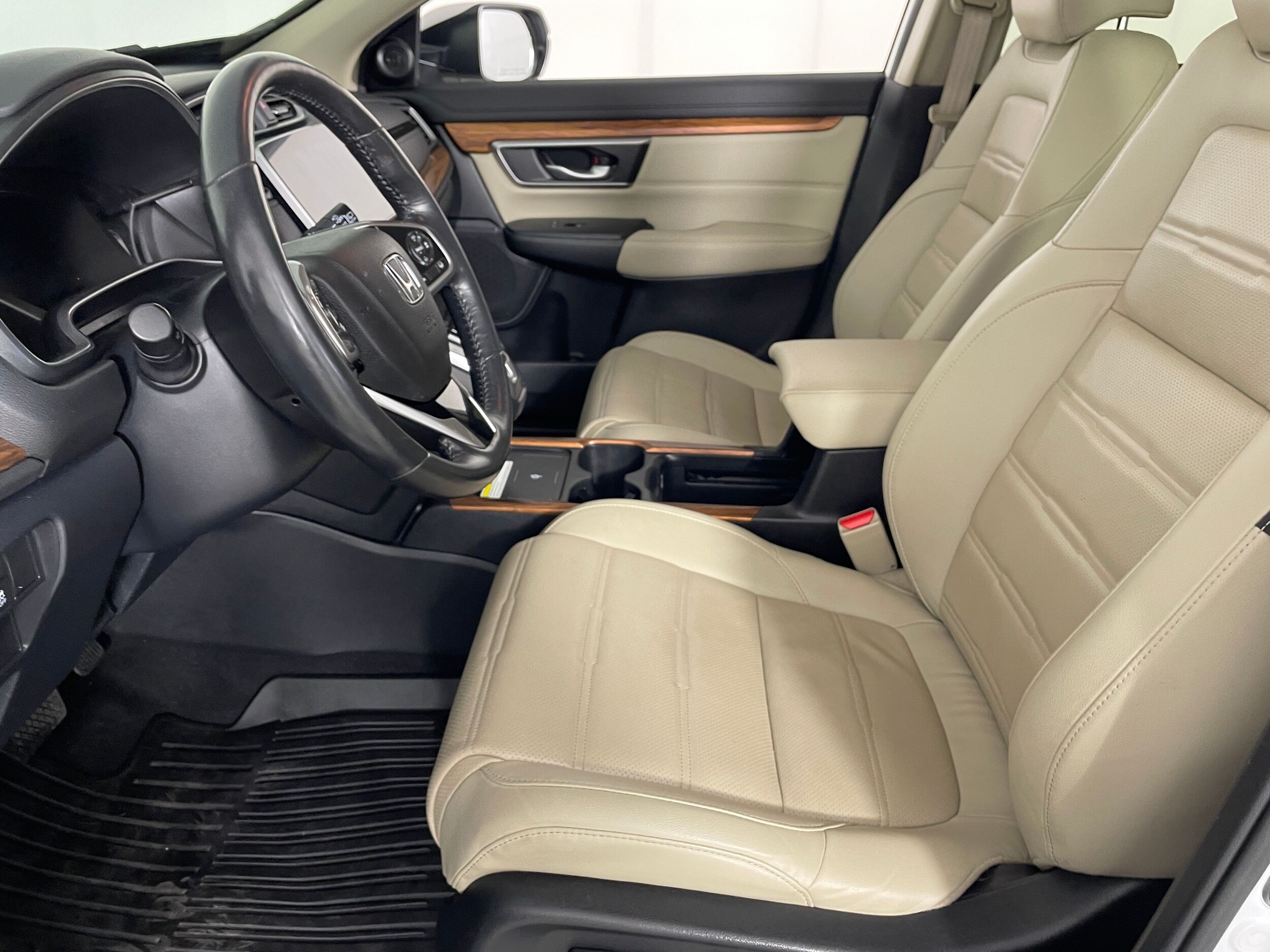 2022 Honda CR-V Touring photo 3