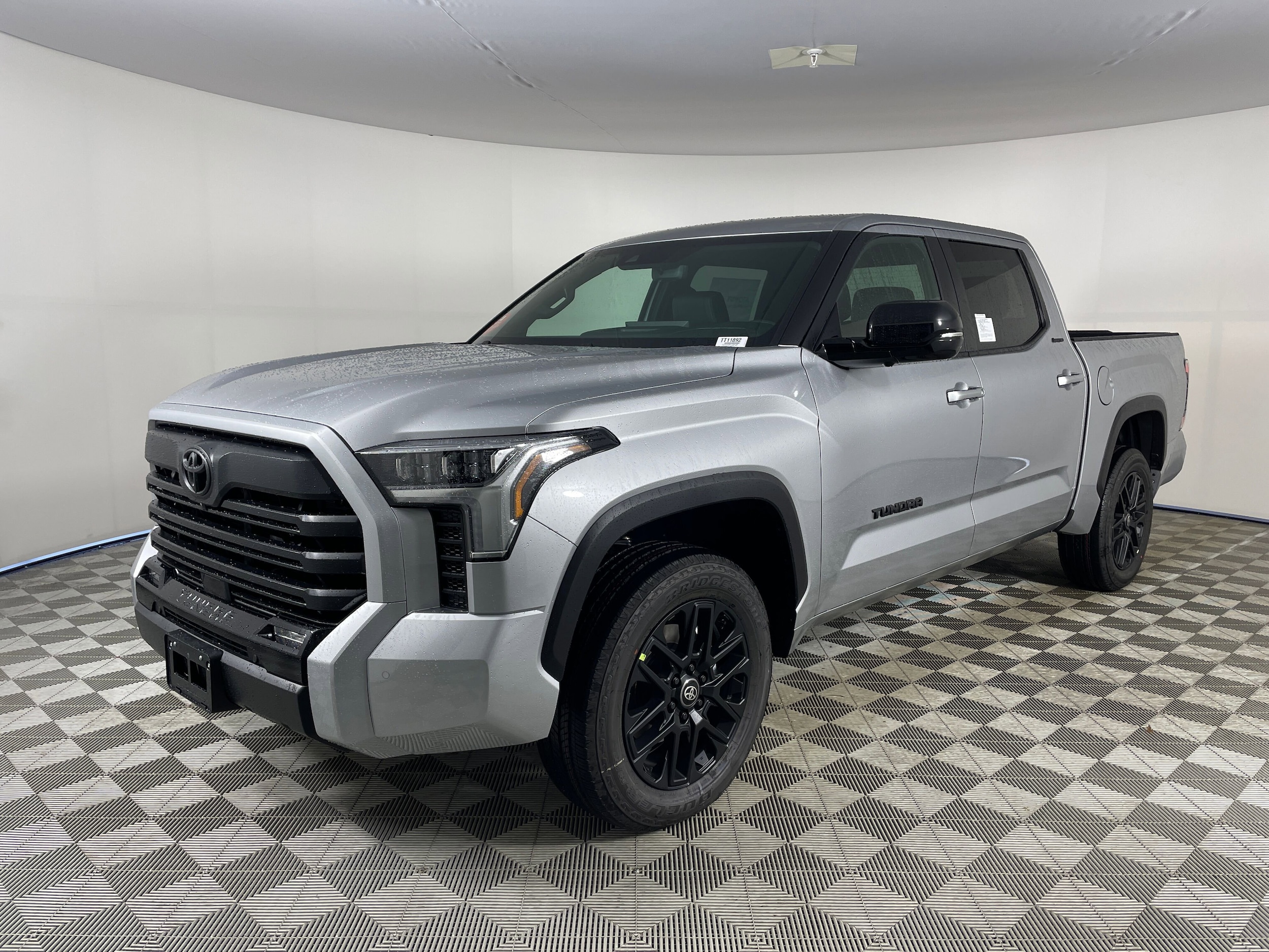2026 Toyota Tundra Limited's photo