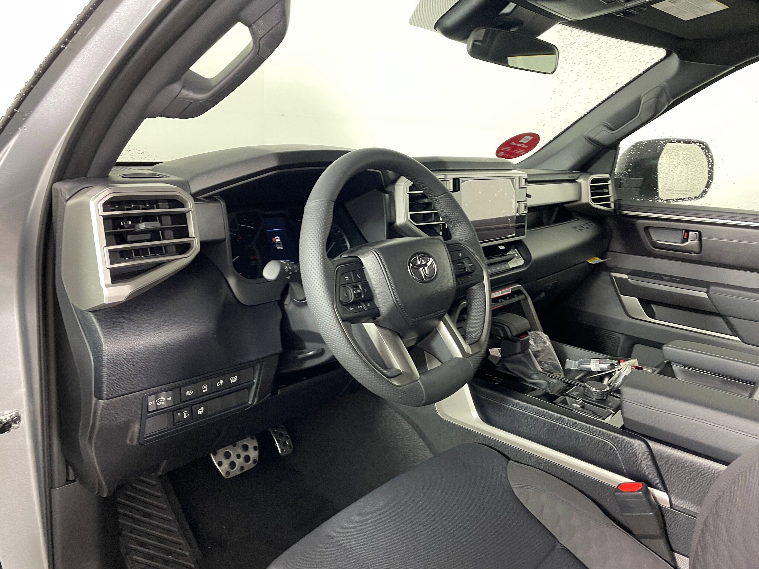 2026 Toyota Tundra SR5 CrewMax photo 2