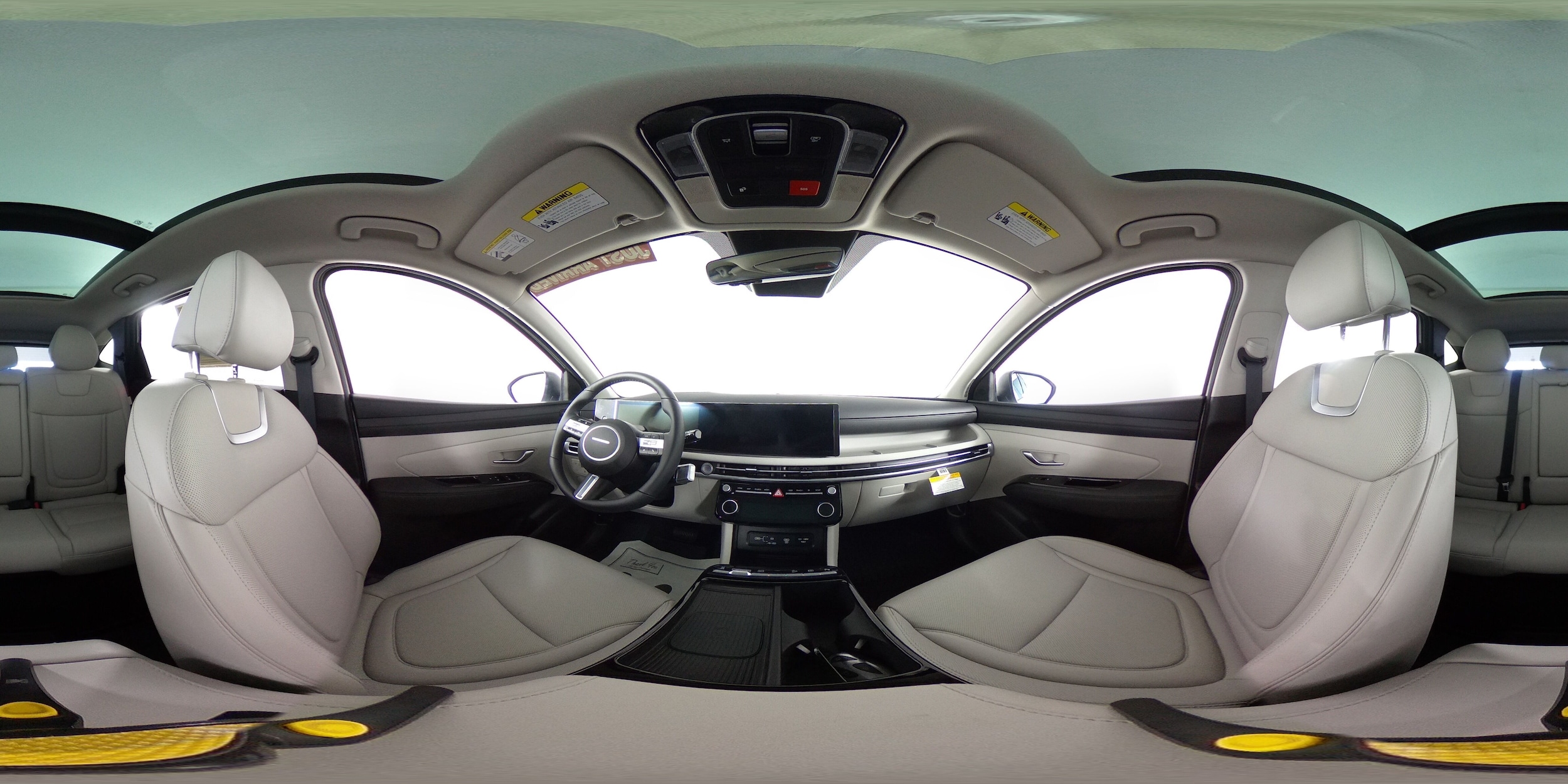 2025 Hyundai Tucson Hybrid Limited photo 2
