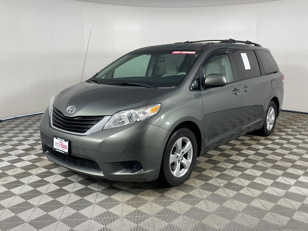 Used 2014 Toyota Sienna LE Van